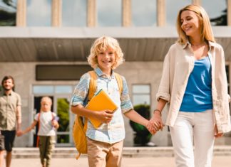 Érzelmi rugalmasság – felnőtté válás szülői felügyelet