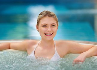 Csillogó vízcseppek titka: a jakuzzi tisztítása csillogovizcseppektitkaajakuzzitisztitasa