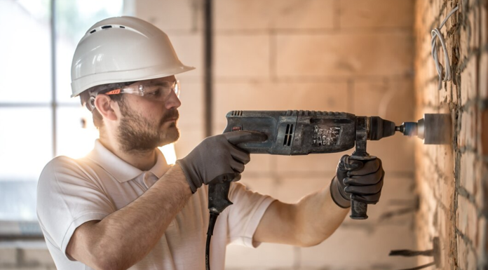 Hatékonyabb munka, hosszabb élettartam: ezek a legújabb fejlesztések a fúrókalapácsok és csiszológépek területén fúrás