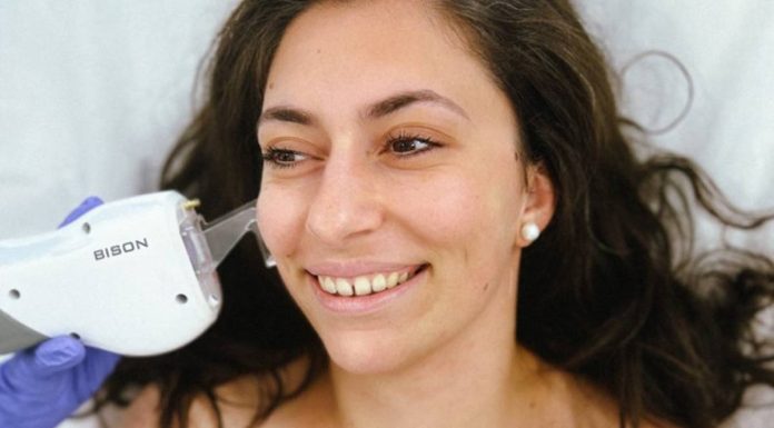 Nem kell beletörődni a heges arcbőr problémájába arc