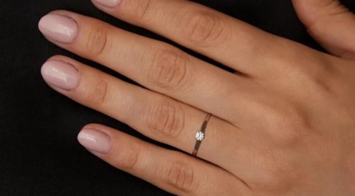 Hogyan válasszunk tökéletes eljegyzési gyűrűt? gyűrű