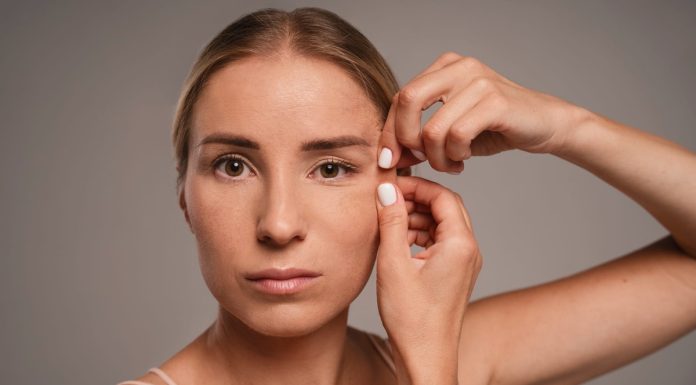 Mikor üzen a szemed, hogy ideje szemhéjplasztikára gondolnod? arc