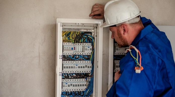 Innováció a villanyszerelésben elektronika