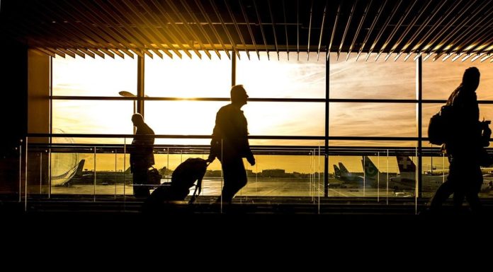 Így kerülheted el a reptéri stresszt: bölcs tervezés a parkolásban parkoló