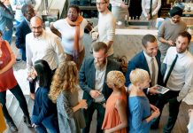 A tökéletes céges buli: hogyan tegyük emlékezetessé a rendezvényt?